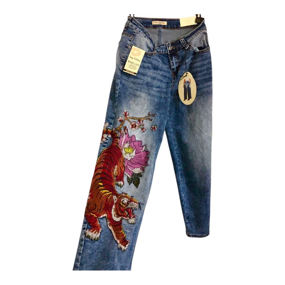 Red Tiger jungle cat Asian florals look embroidered jeans‎ size 9 brand new - Picture 8 of 10